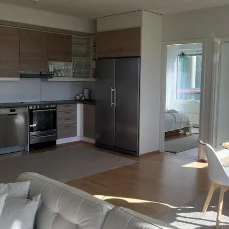 Ylellinen Saunallinen Kolmio Jaervinaekymaellae Apartment *